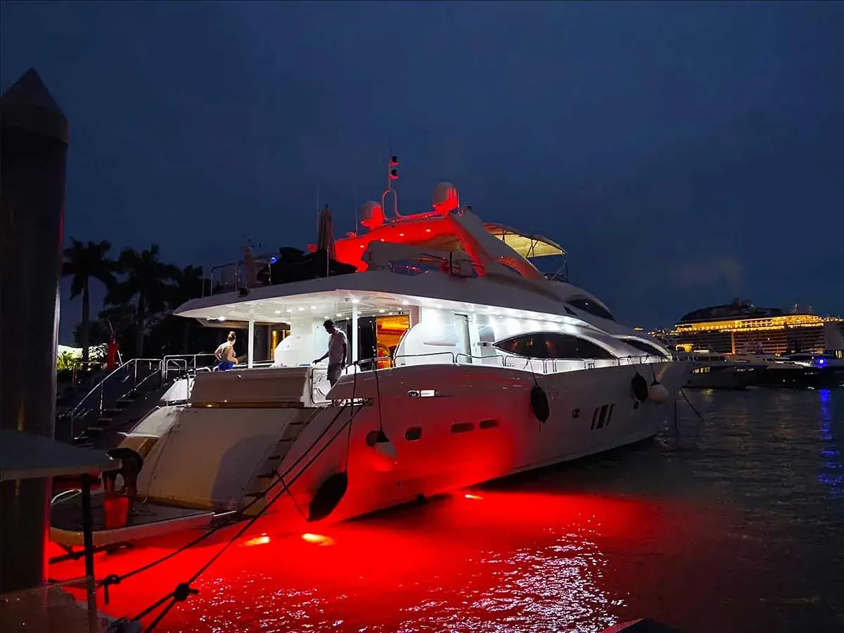 105' Sunseeker photo 8