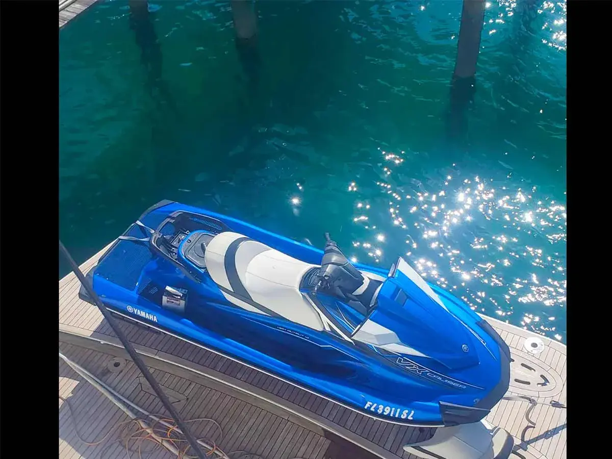 105' Sunseeker photo 11