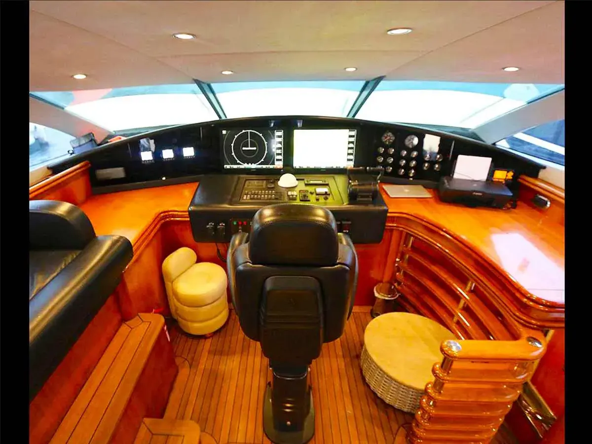 105' Sunseeker photo 37