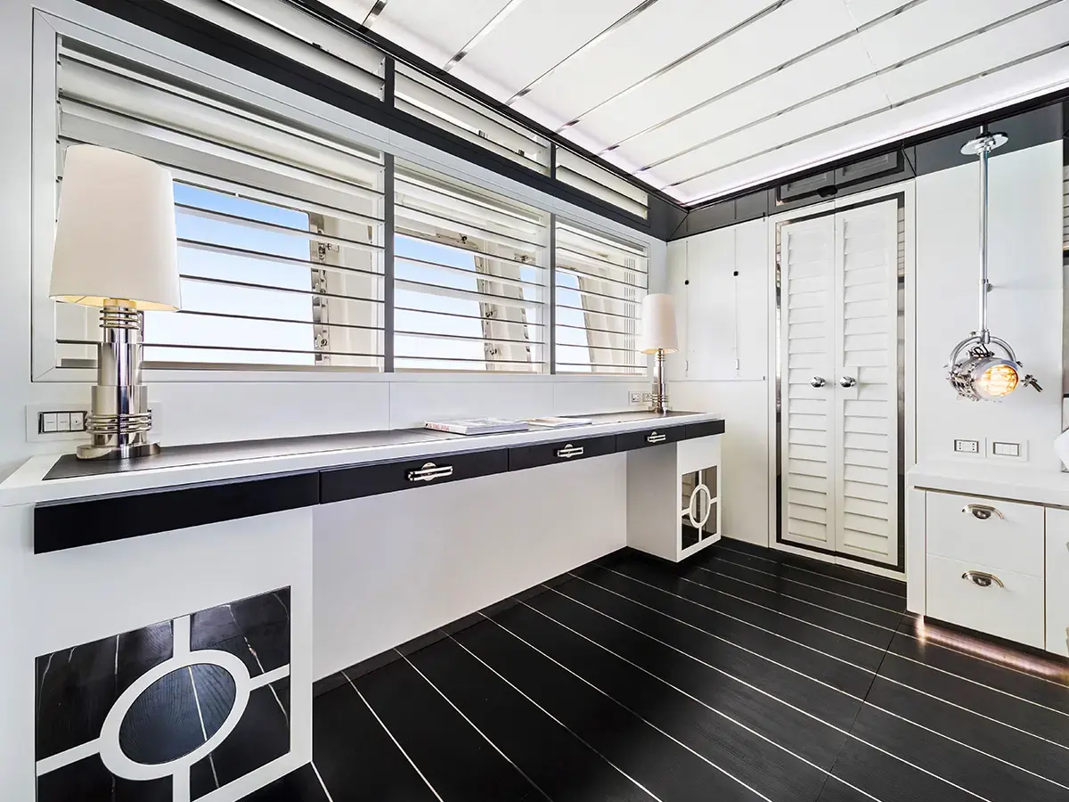 120' Tecnomar photo 6