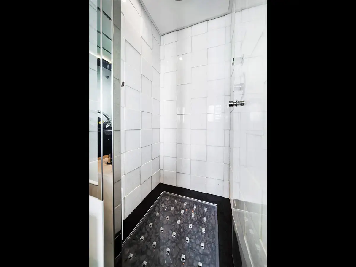 120' Tecnomar photo 16