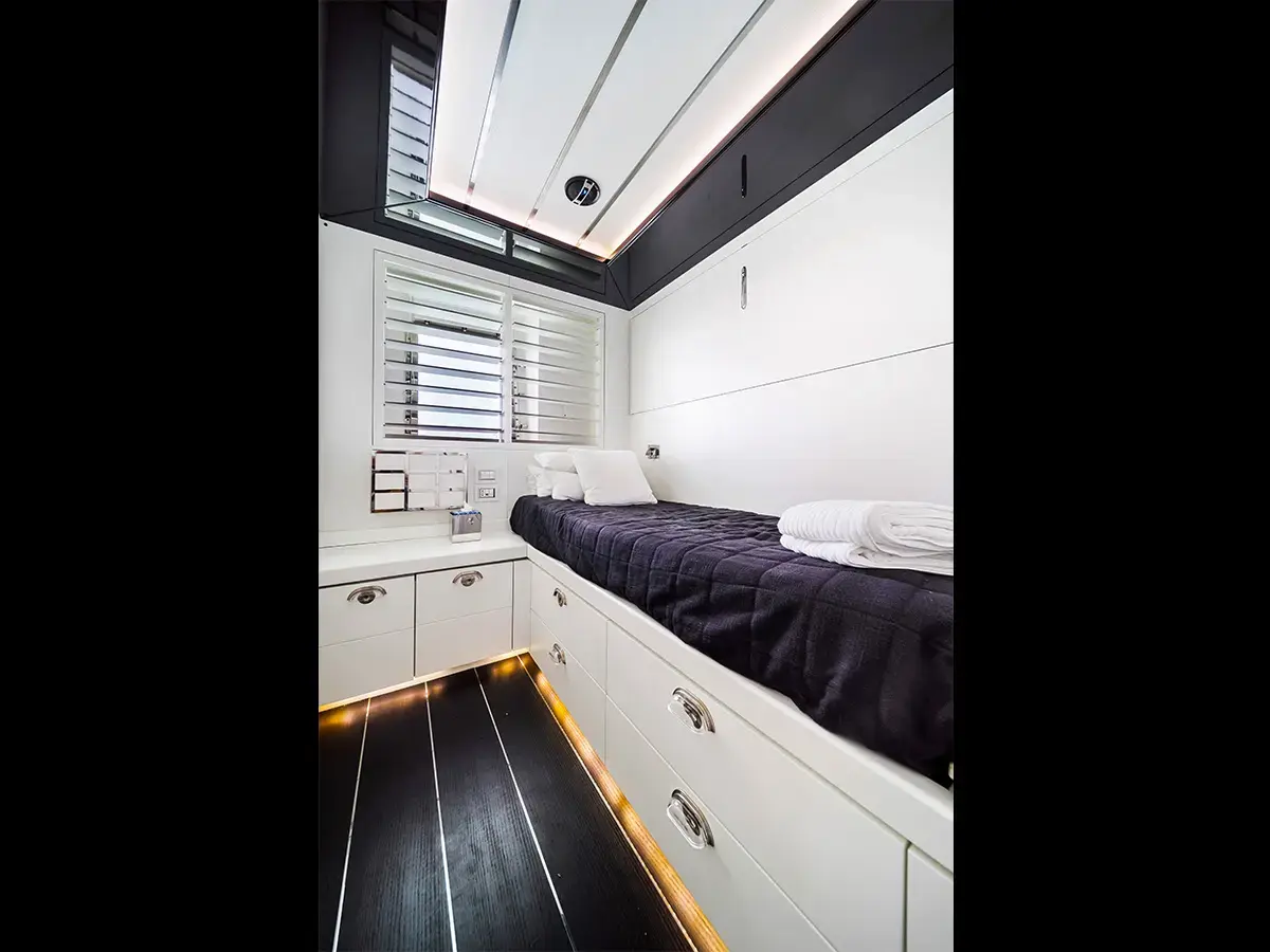 120' Tecnomar photo 19