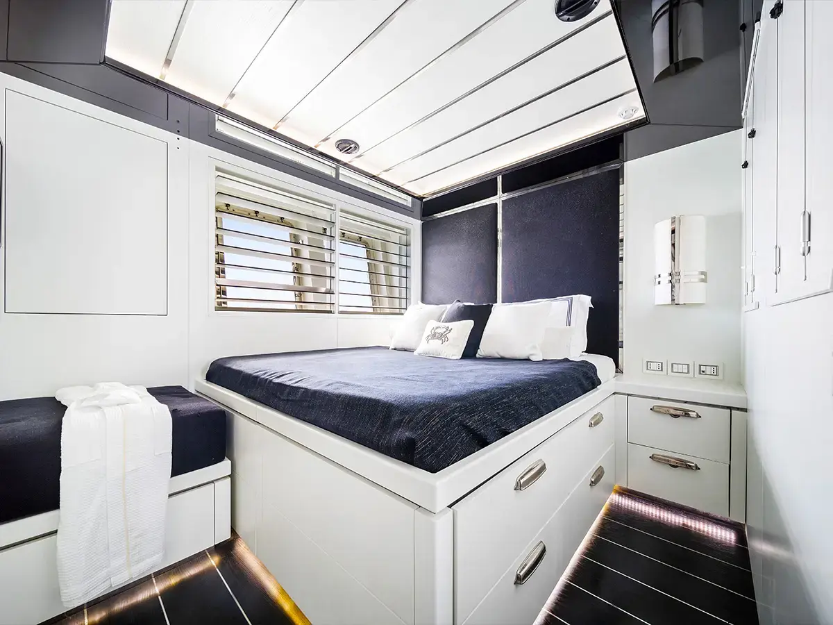 120' Tecnomar photo 21