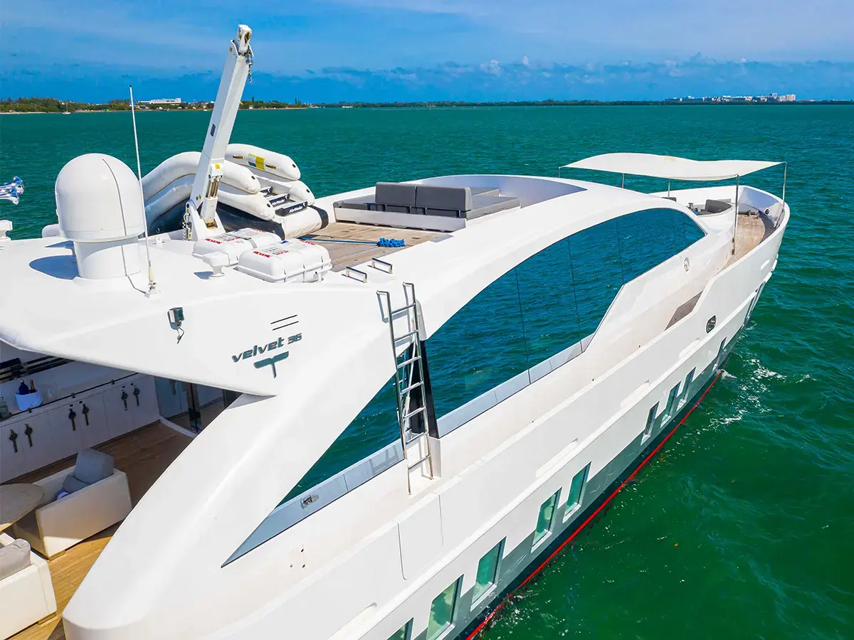 120' Tecnomar photo 41