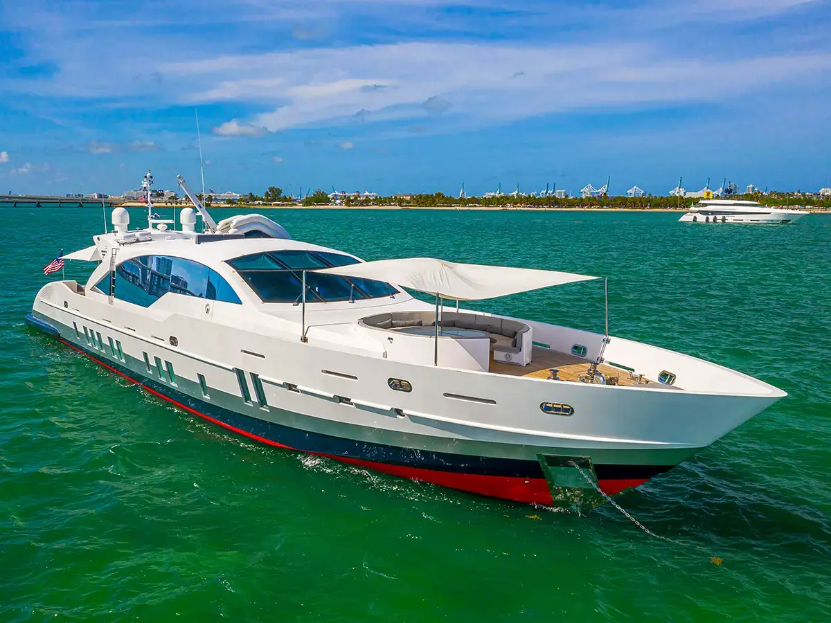 120' Tecnomar photo 44