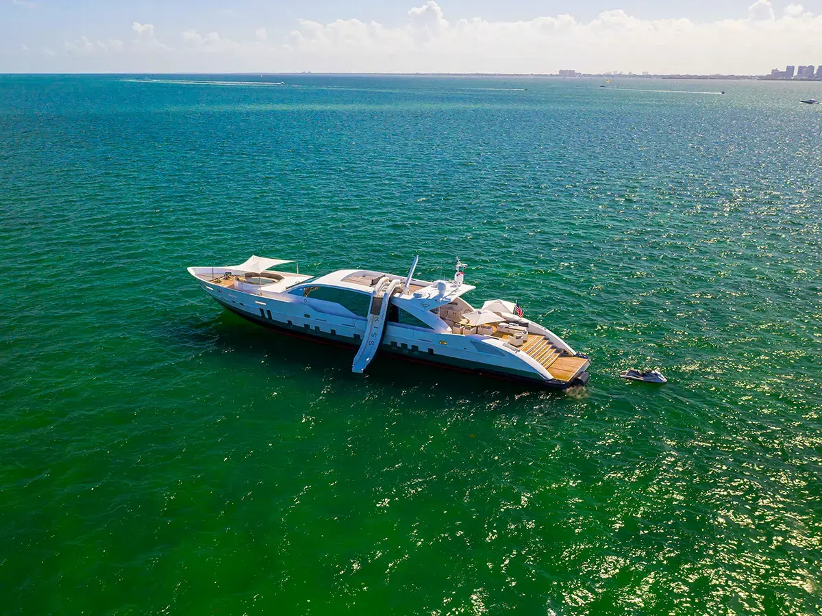 120' Tecnomar photo 50