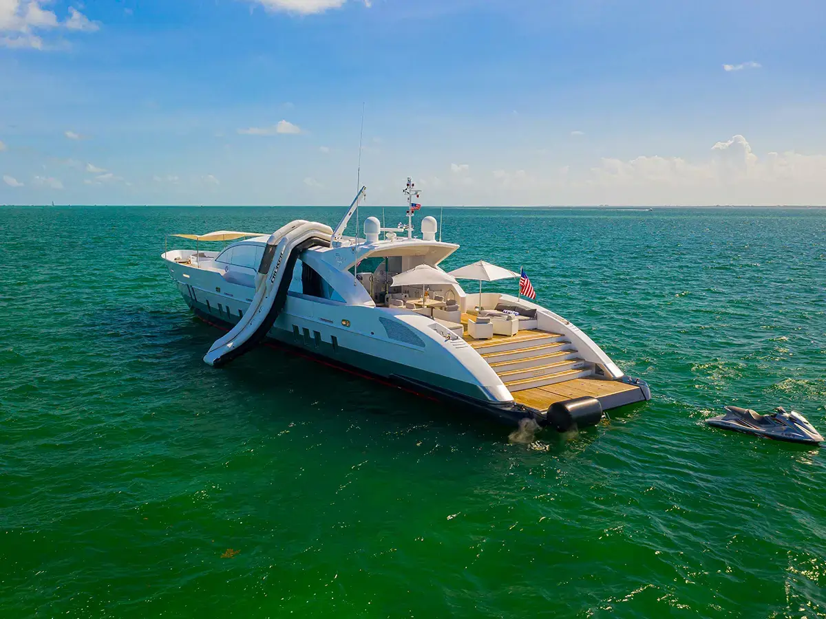 120' Tecnomar photo 51