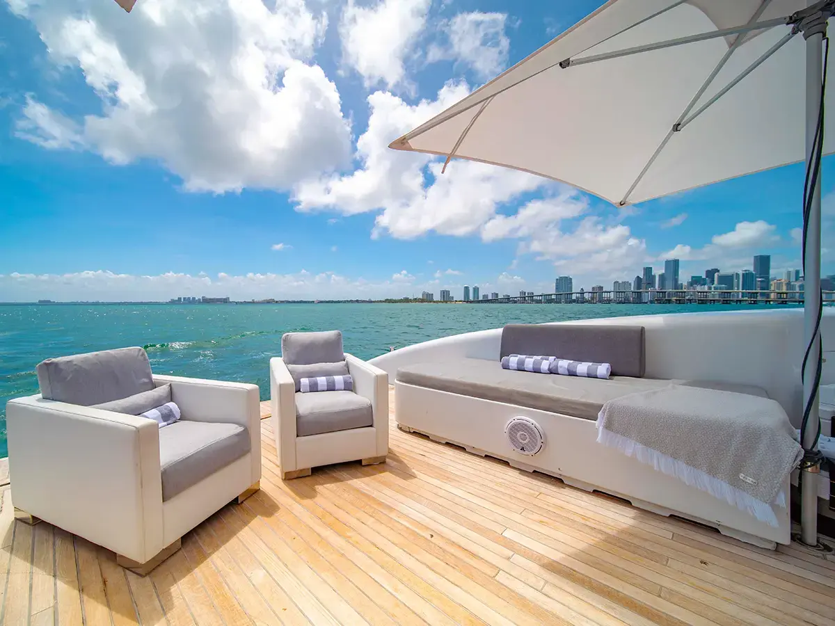 120' Tecnomar photo 53