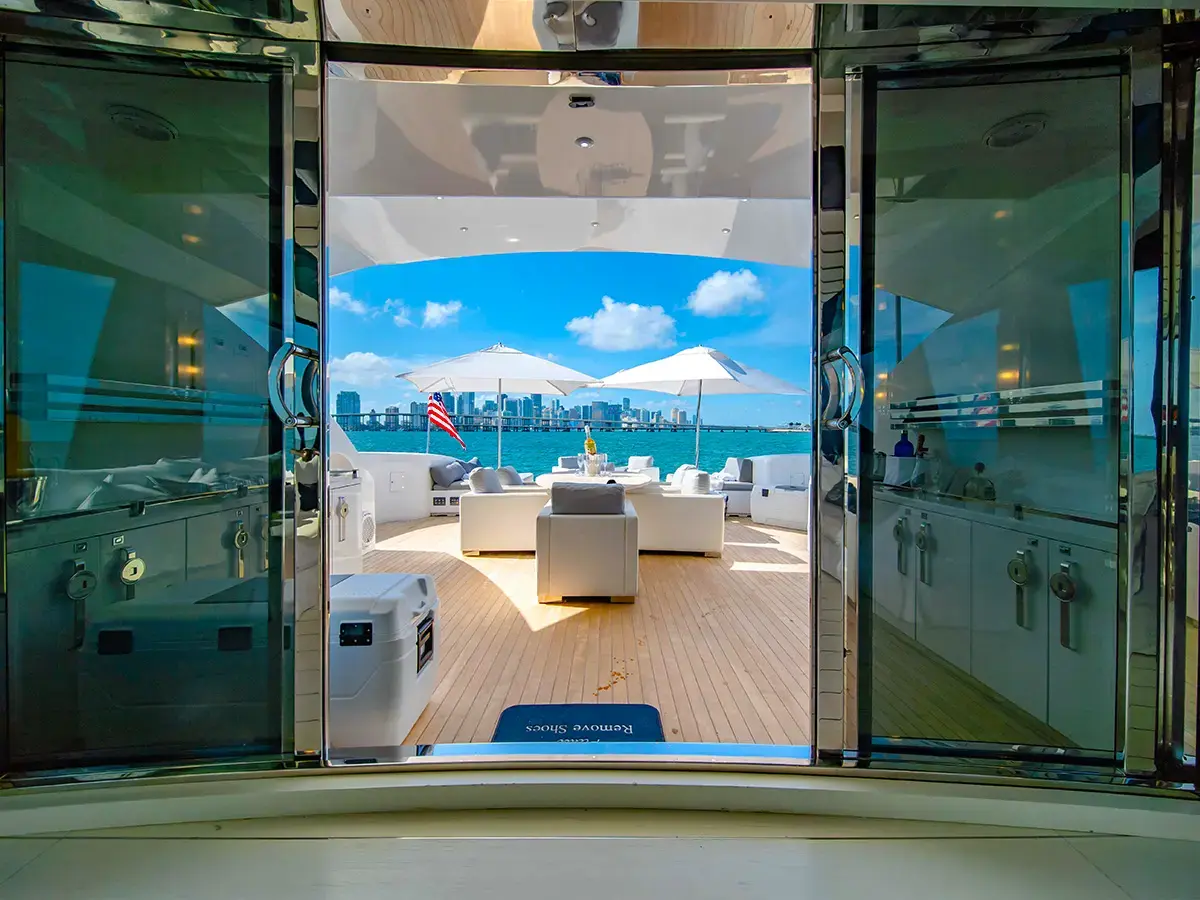 120' Tecnomar photo 55