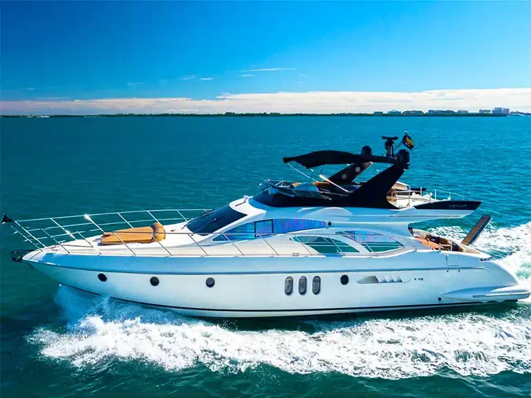 62' Azimut photo 27