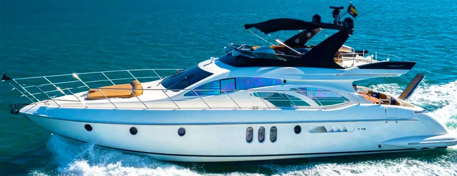 62' Azimut photo 30