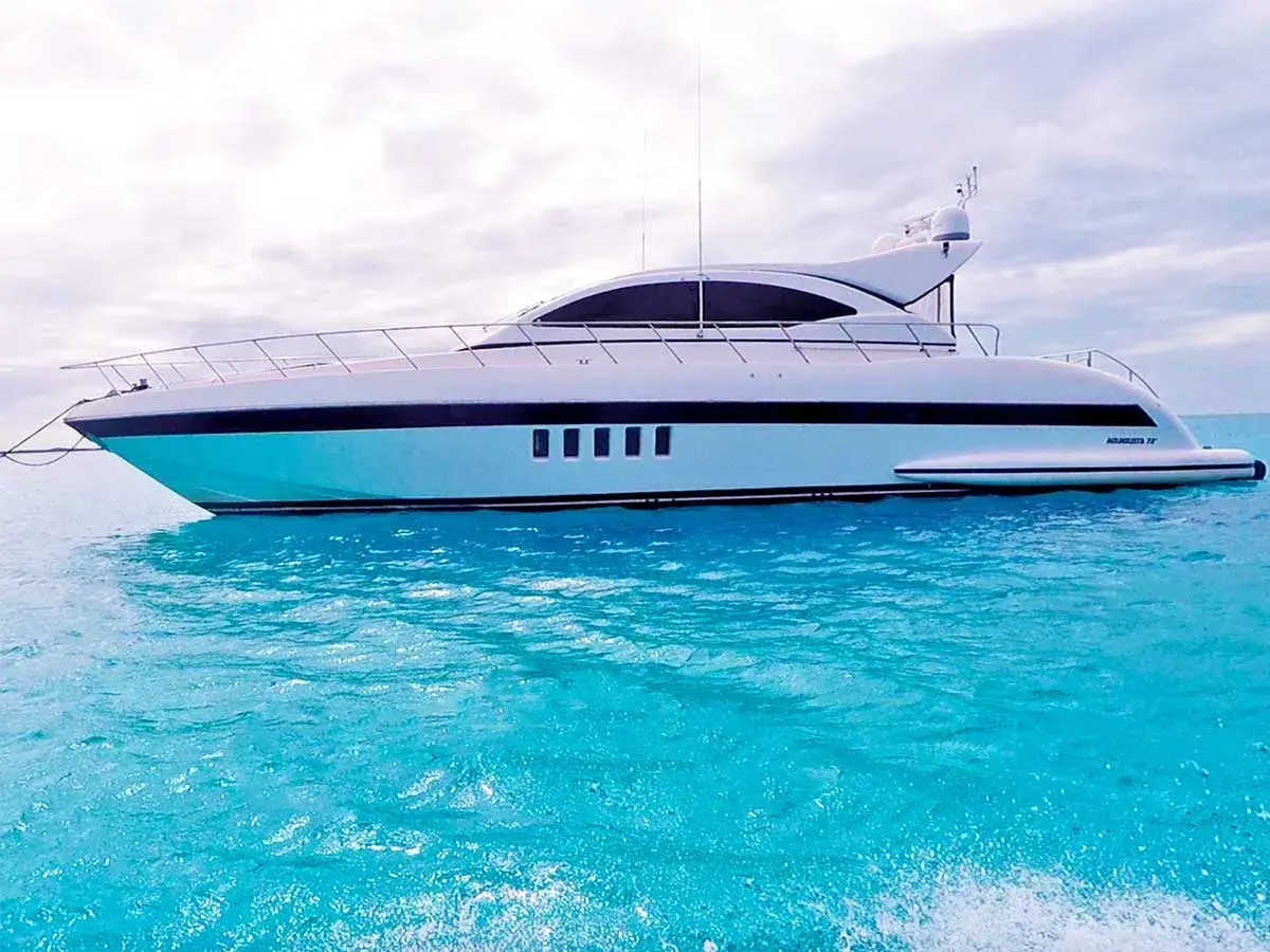 72' Mangusta photo 19
