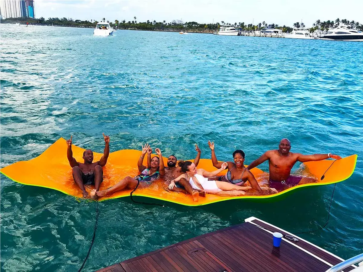 72' Mangusta photo 20