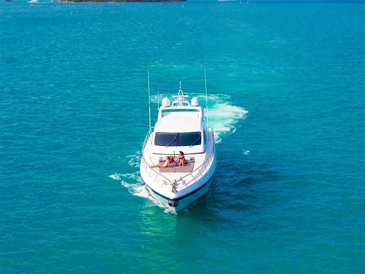 72' Mangusta photo 26