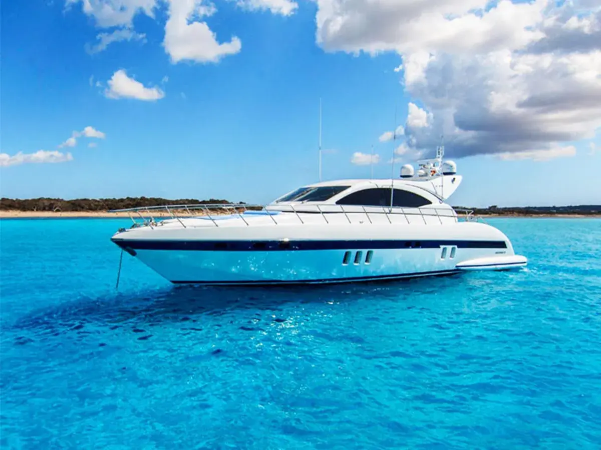 72' Mangusta photo 32